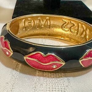 Betsey Johnson First Date Collection KISS Me hinged bangle bracelet